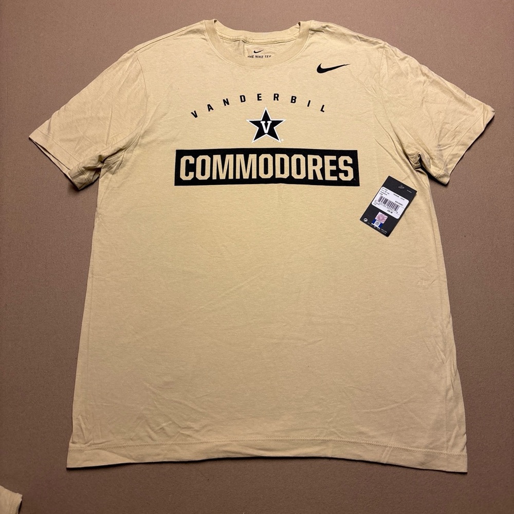 NEW Nike Vanderbilt University Commodores Men’s L T-Shirt Size Large Tee READ!